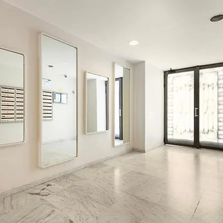 Homelivia, Attic -mansarde Sous Les Toits De Nice